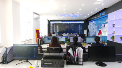 優(yōu)環(huán)境強(qiáng)引擎 計(jì)算機(jī)網(wǎng)絡(luò)科技企業(yè)乘“數(shù)”而上加速跑